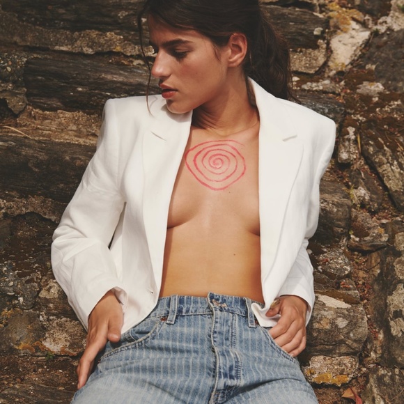 Zara limited edition linen blend cropped blazer you cannot miss - Picture 3 of 6